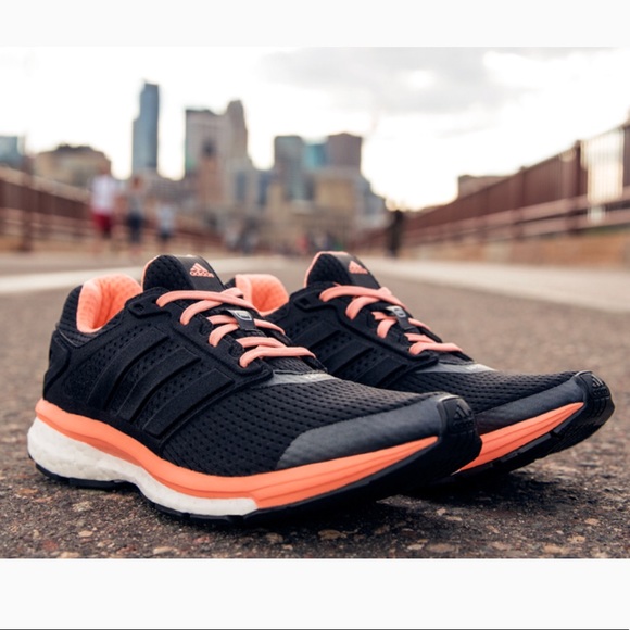 NEW . Adidas . Supernova Glide Boost 7 Shoes 9 NWT NEW . Adidas . Supernova Glide Boost 7 Shoes 9 NWT